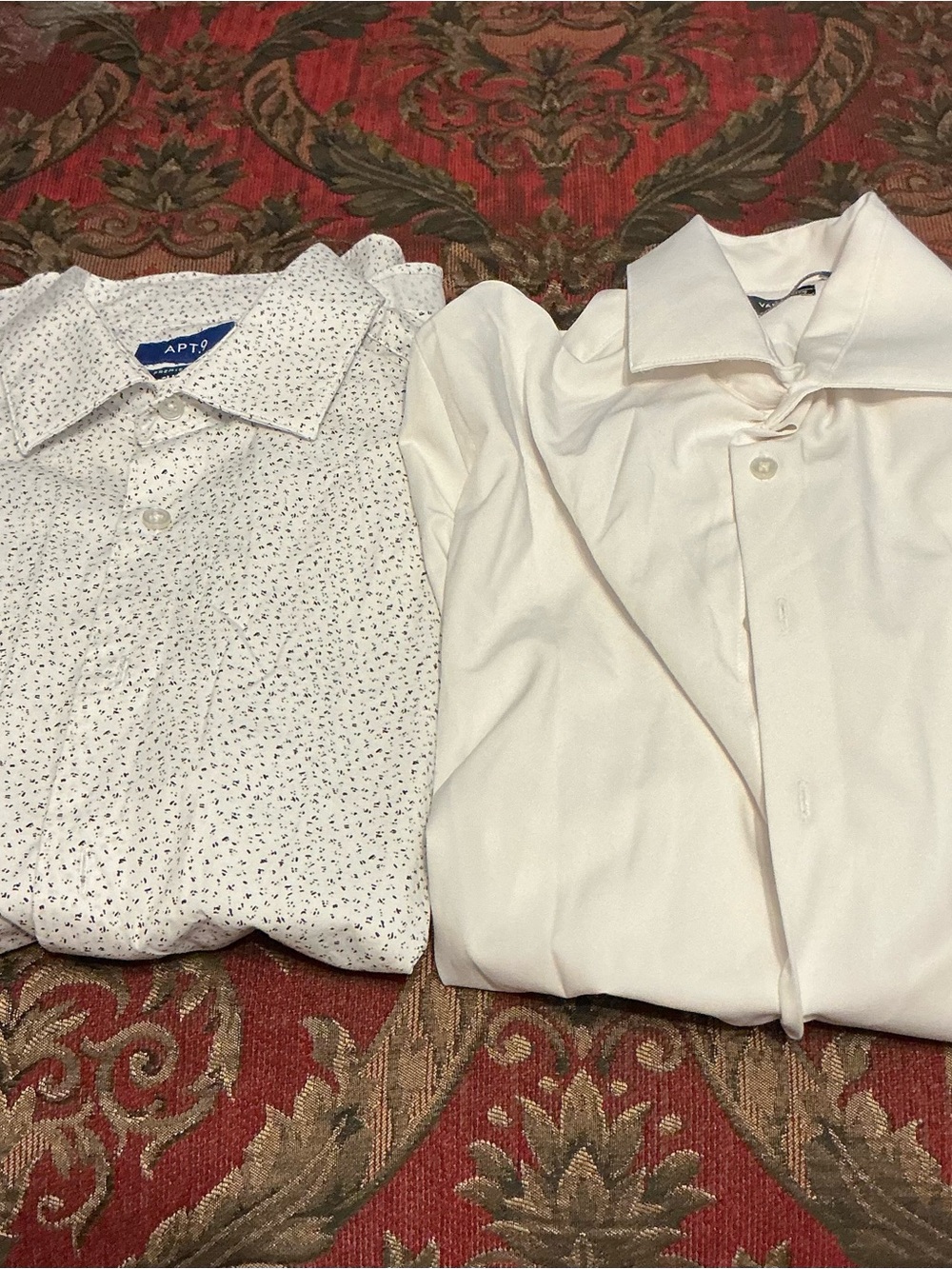 Men's Medium/Slim Fit long sleeve button down dress shirts.
Blue,Gray and White - Picture 5 of 5